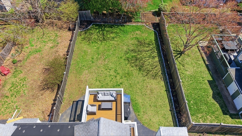 7 Maple Street, Unit 7 Reading, MA 01867 - Photo 16 of 40