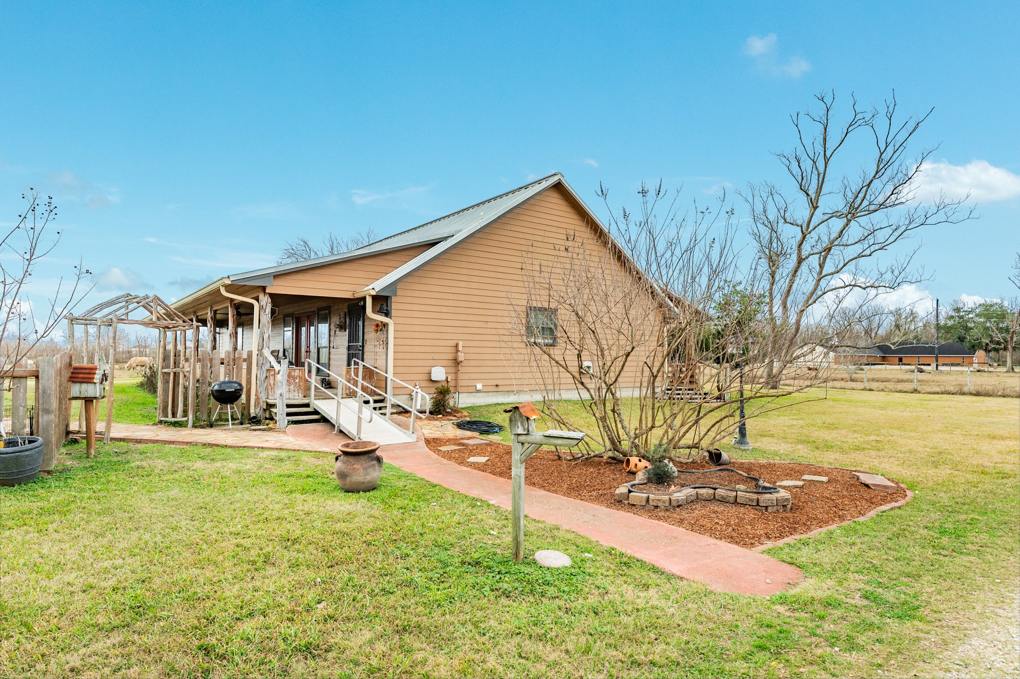 1516 County Road 34 Angleton, TX 77515 - Photo 34 of 47