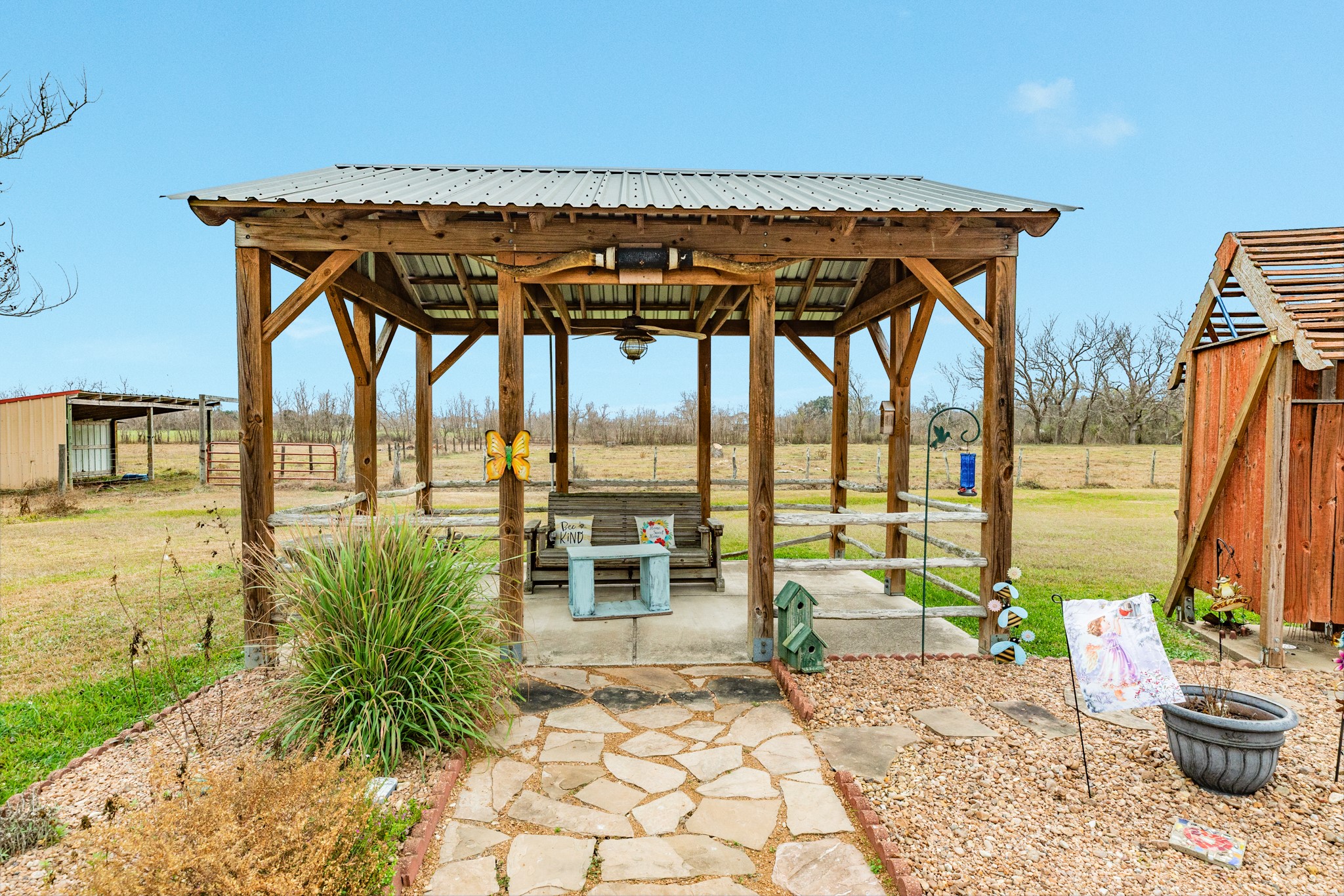 1516 County Road 34 Angleton, TX 77515 - Photo 39 of 47