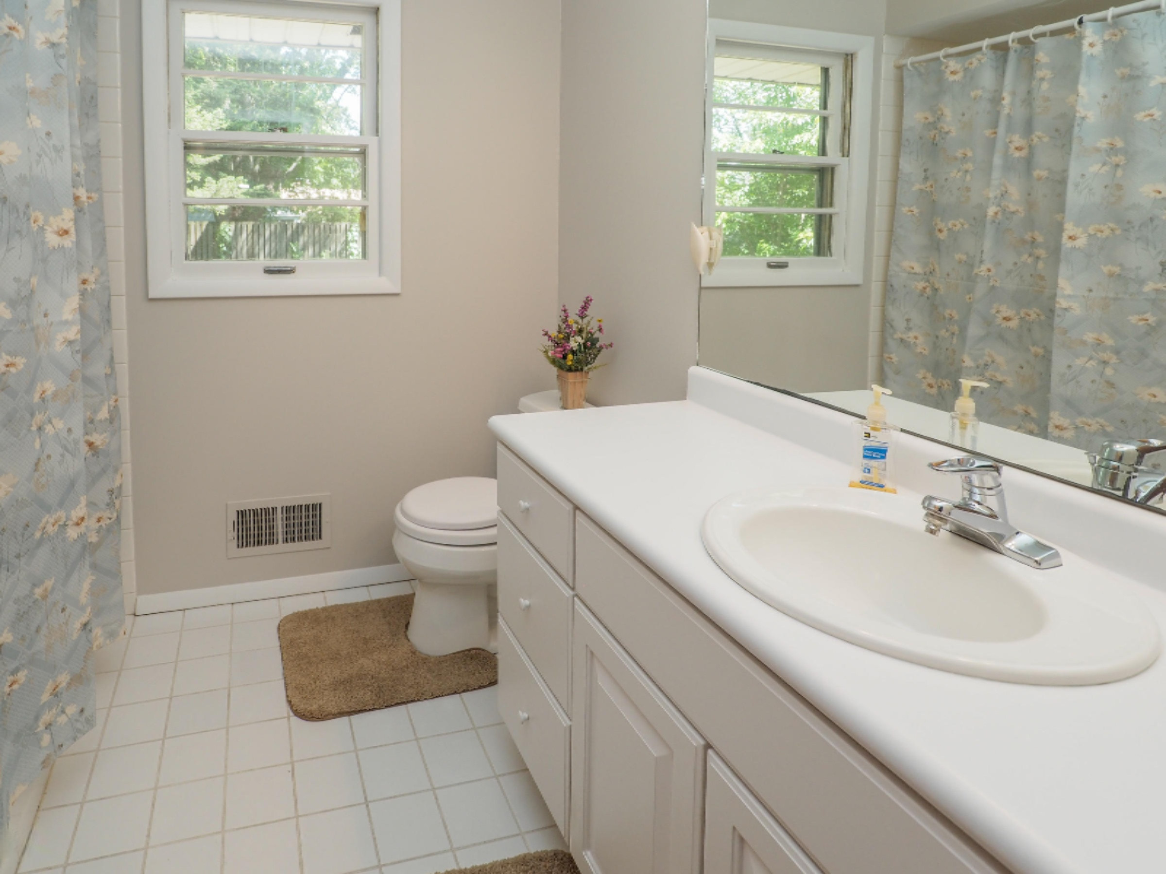 3422 Grace Road Kalamazoo, MI 49006 - Photo 14 of 21 3422 Grace Rd-114