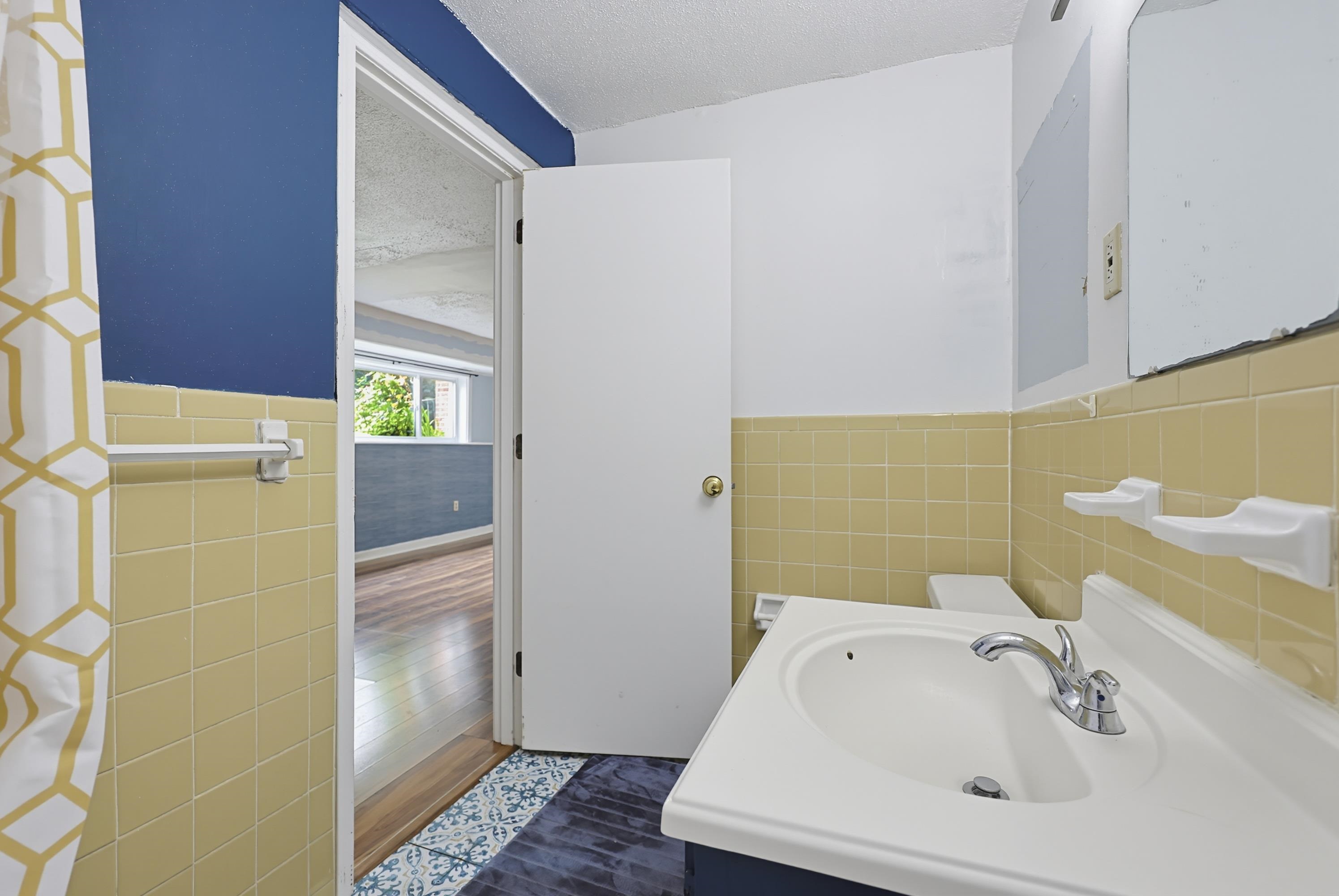 6 Brookside Drive, Unit 2 Exeter, NH 03833 - Photo 13 of 28