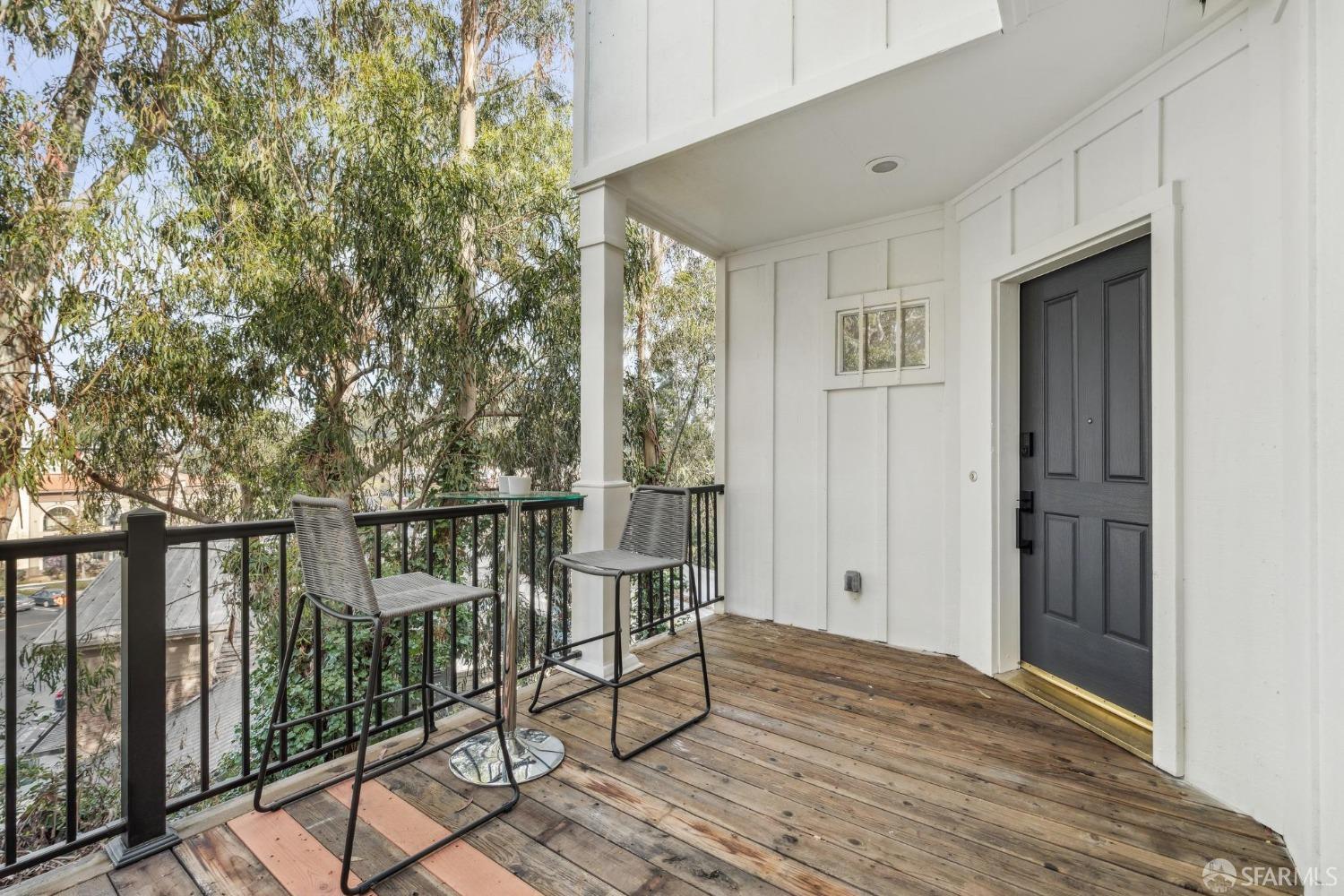 4459 View Place Oakland, CA 94611 - Photo 5 of 40 a view of a balcony with wooden floor