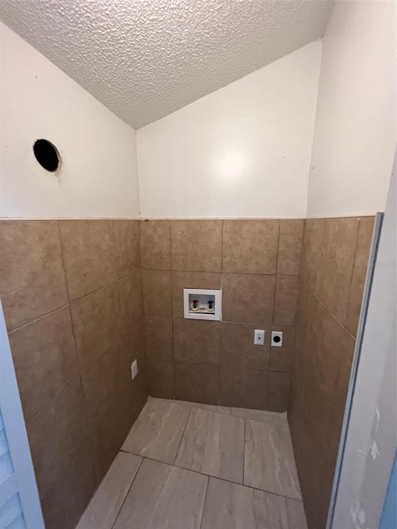 4926 Billy Direct Lane Lutz, FL 33559 - Photo 14 of 21