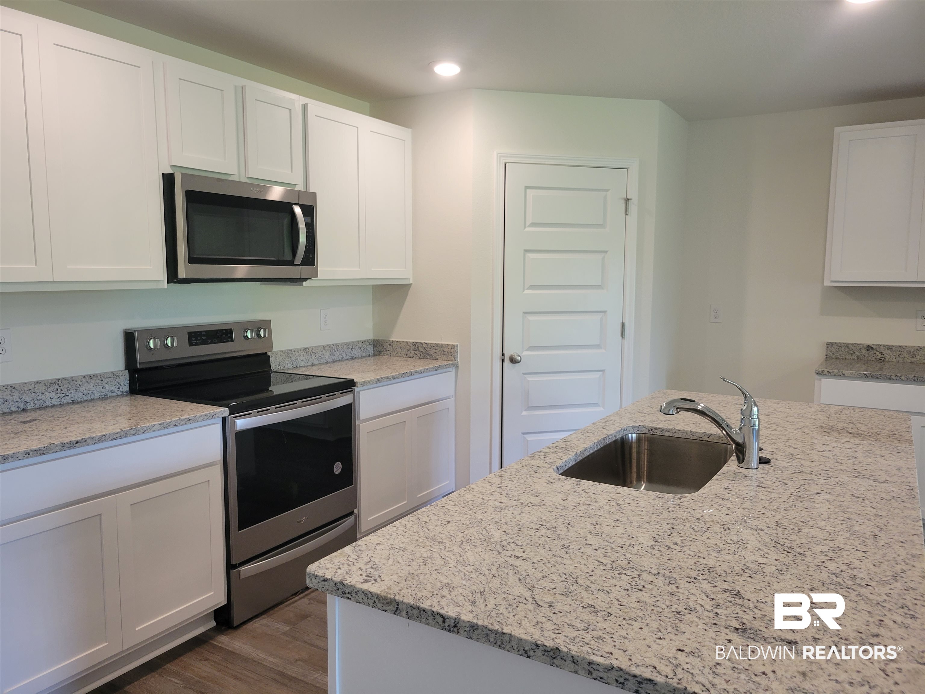 15733 Laurelbrooke Loop Fairhope, AL 36532 - Photo 4 of 26 Gallery Image 4