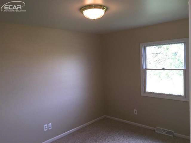 6050 Bailey Road Yale, MI 48097 - Photo 22 of 35 20449153-22.JPG