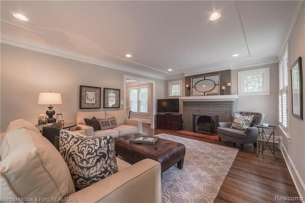 160 North Holcomb Road Clarkston, MI 48346 - Photo 4 of 38