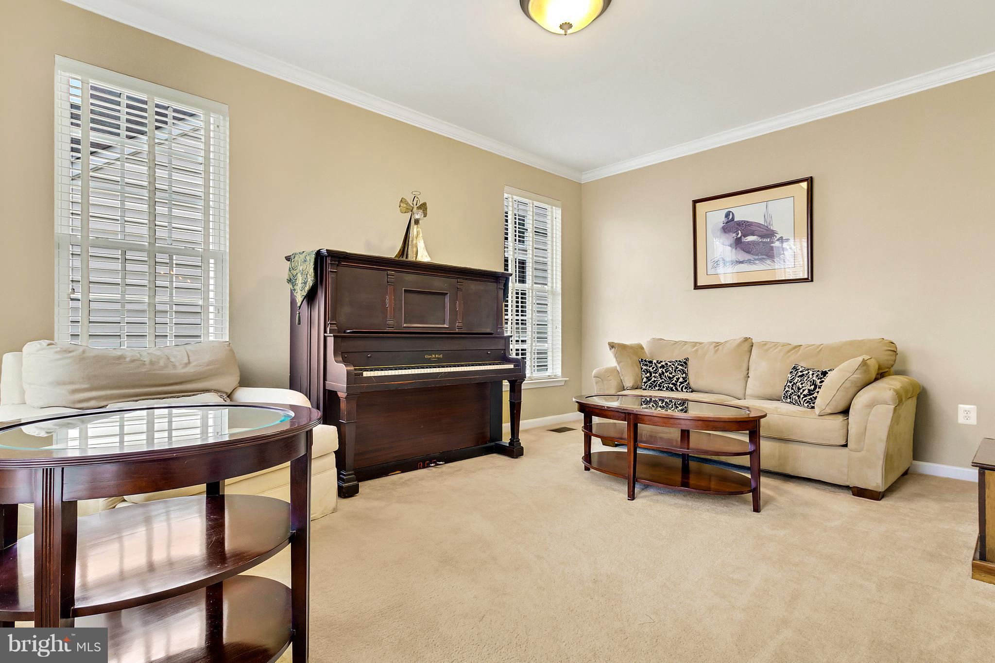 691 Hunters Road Culpeper, VA 22701 - Photo 2 of 26 Living Room