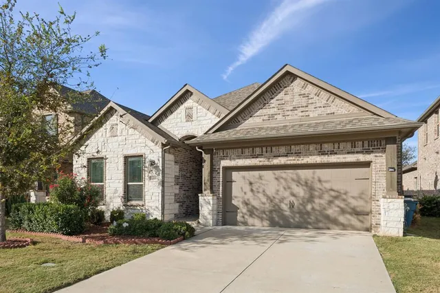 $425,000 | 7005 Willow Wood Street, Rowlett, TX 75089