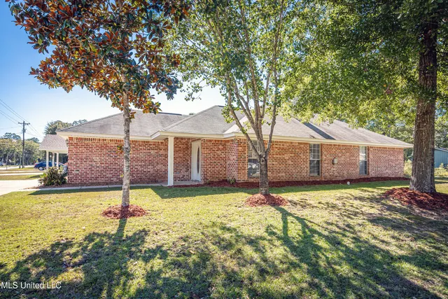 $235,000 | 3101 Seahorse Road, Gautier, MS 39553