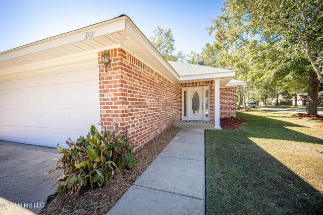 $235,000 | 3101 Seahorse Road, Gautier, MS 39553