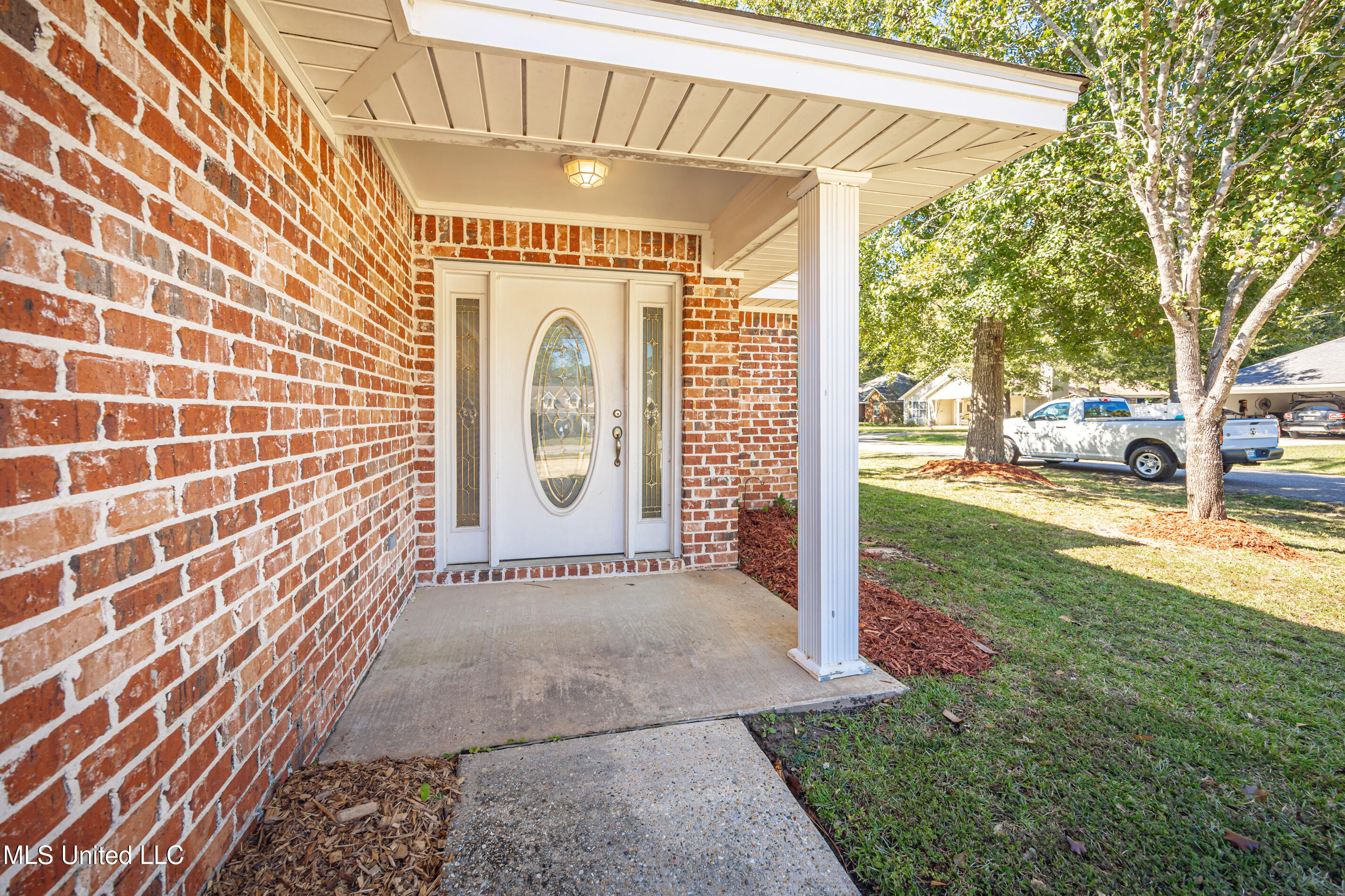 3101 Seahorse Road Gautier, MS 39553 - Photo 6 of 35 IMG_5206