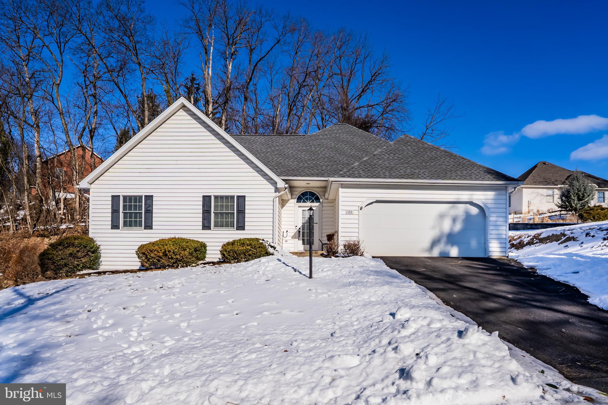 102 Little Run Road Camp Hill, PA 17011 - Photo 2 of 33