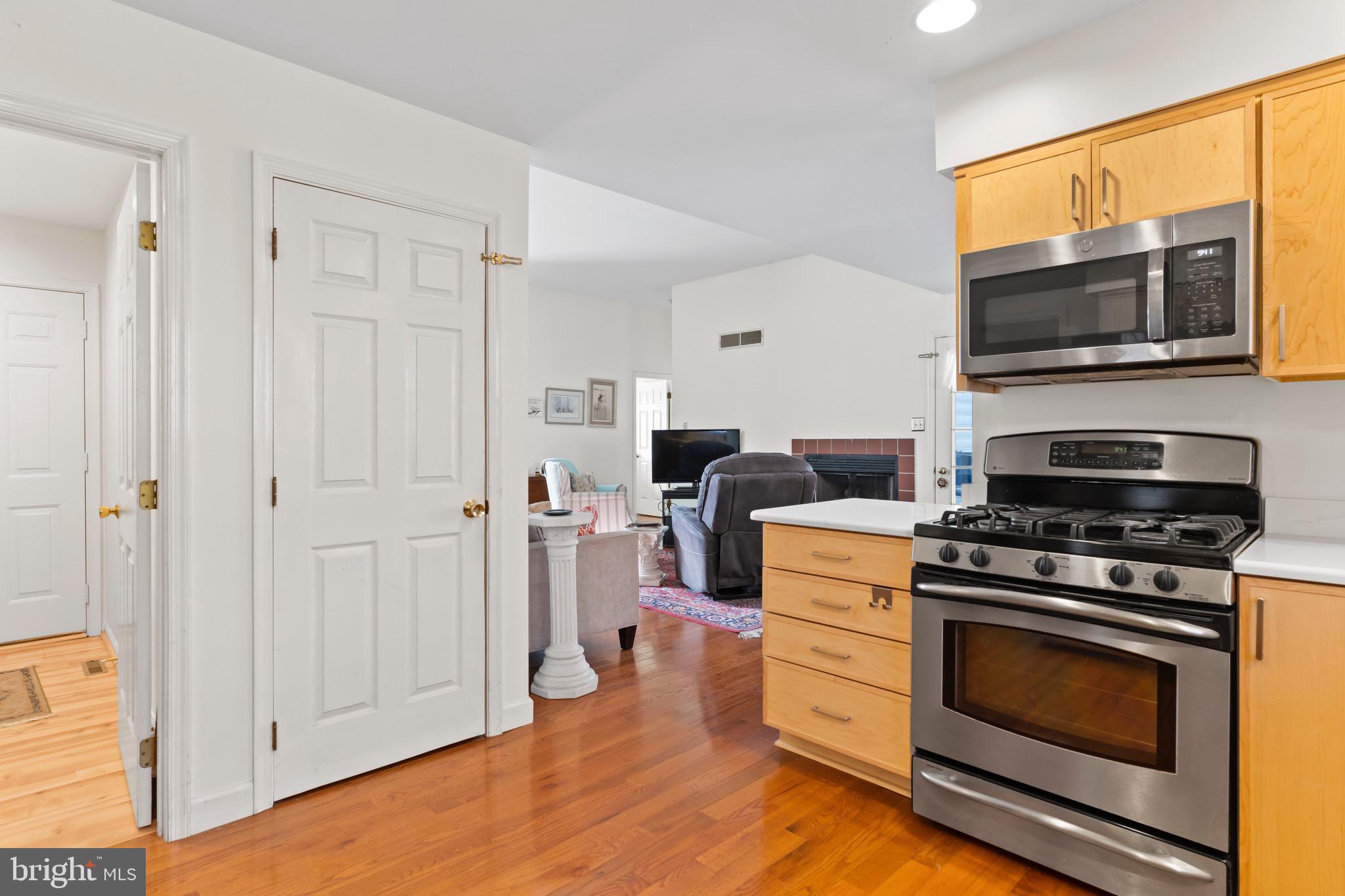 102 Little Run Road Camp Hill, PA 17011 - Photo 5 of 33