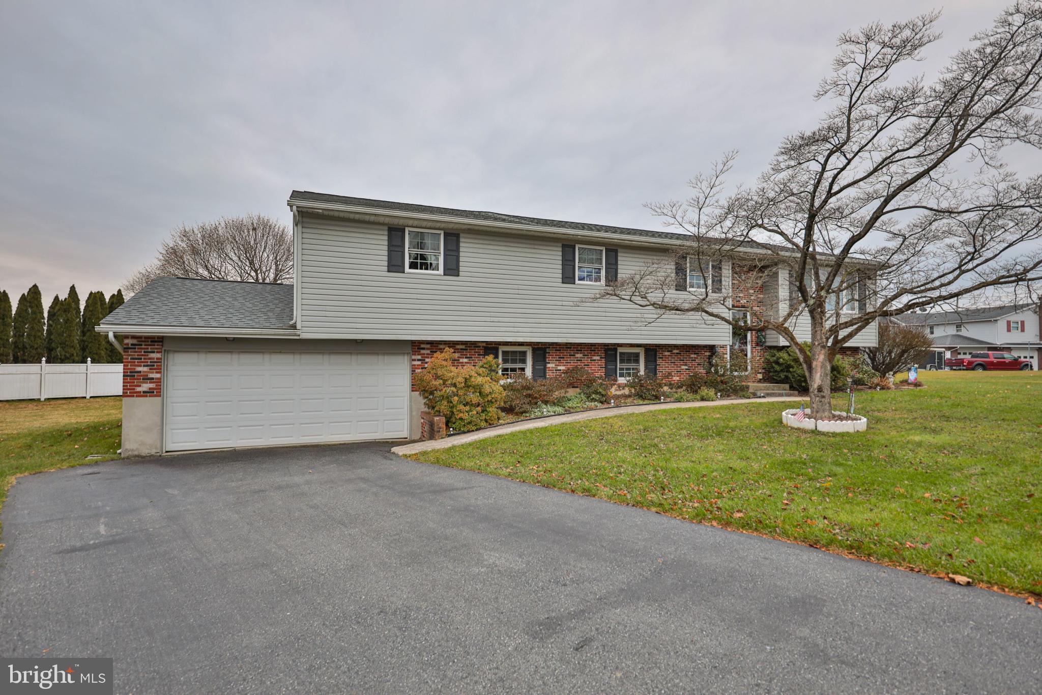 462 Midland Road Nazareth, PA 18064 - Photo 4 of 50 Gallery Image 4