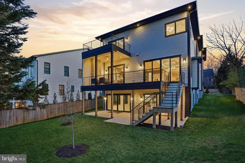 $2,995,000 | 1805 Franklin Avenue, McLean, VA 22101
