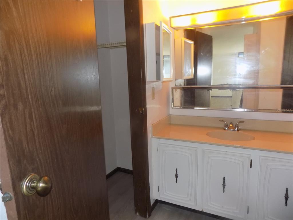 613 Southwest 75th Street, Unit 101 Gainesville, FL 32607 - Photo 14 of 27