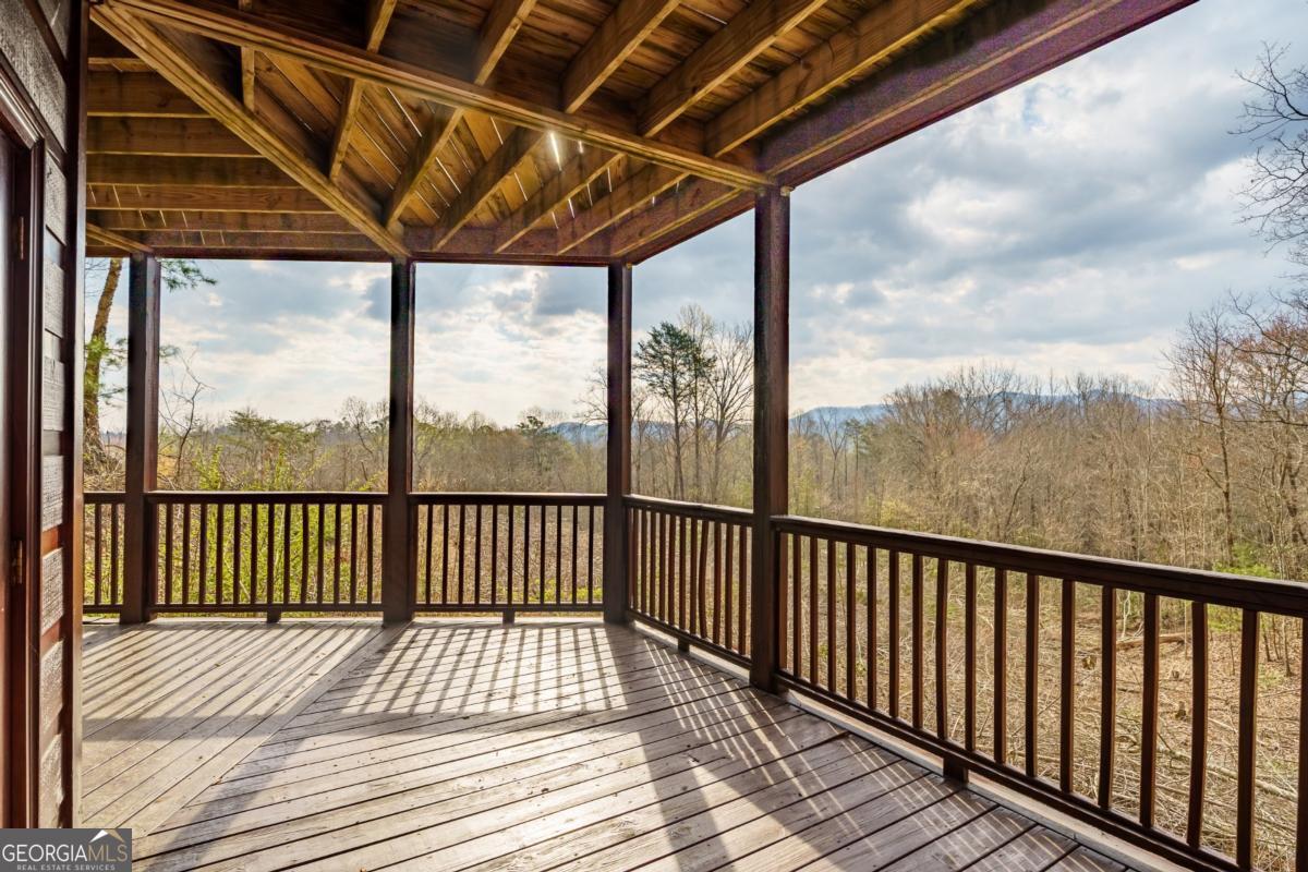 97 Fox Mountain Crossing Blue Ridge, GA 30513 - Photo 16 of 58