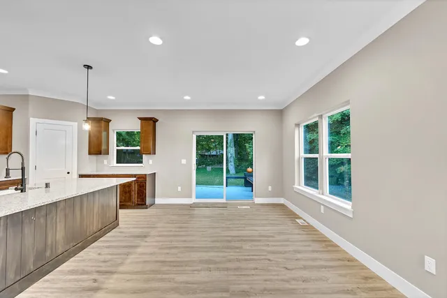 $549,900 | 624 Kettle Moraine Drive South, Slinger, WI 53086