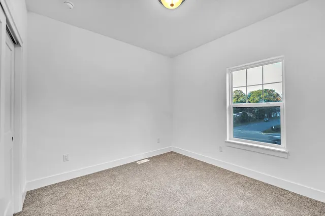 $549,900 | 624 Kettle Moraine Drive South, Slinger, WI 53086