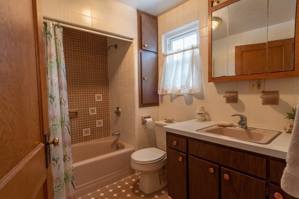 72 Prince Street Needham, MA 02492 - Photo 12 of 14 Gallery Image 12