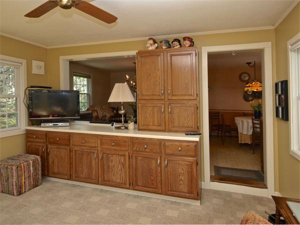 16 Rockridge Road Natick, MA 01760 - Photo 12 of 30 Gallery Image 12