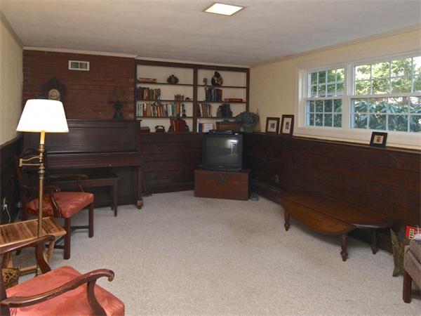 16 Rockridge Road Natick, MA 01760 - Photo 23 of 30 Gallery Image 23