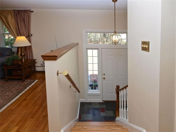16 Rockridge Road Natick, MA 01760 - Photo 4 of 30 Gallery Image 4