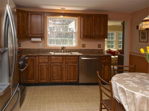 16 Rockridge Road Natick, MA 01760 - Photo 10 of 30 Gallery Image 10