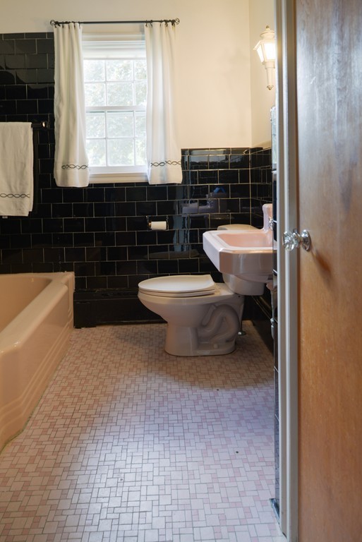 73 Topsfield Road Wenham, MA 01984 - Photo 18 of 30 Gallery Image 18