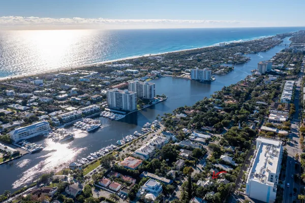 $5,000 | 122 Southeast 7th Avenue, Delray Beach, FL 33483