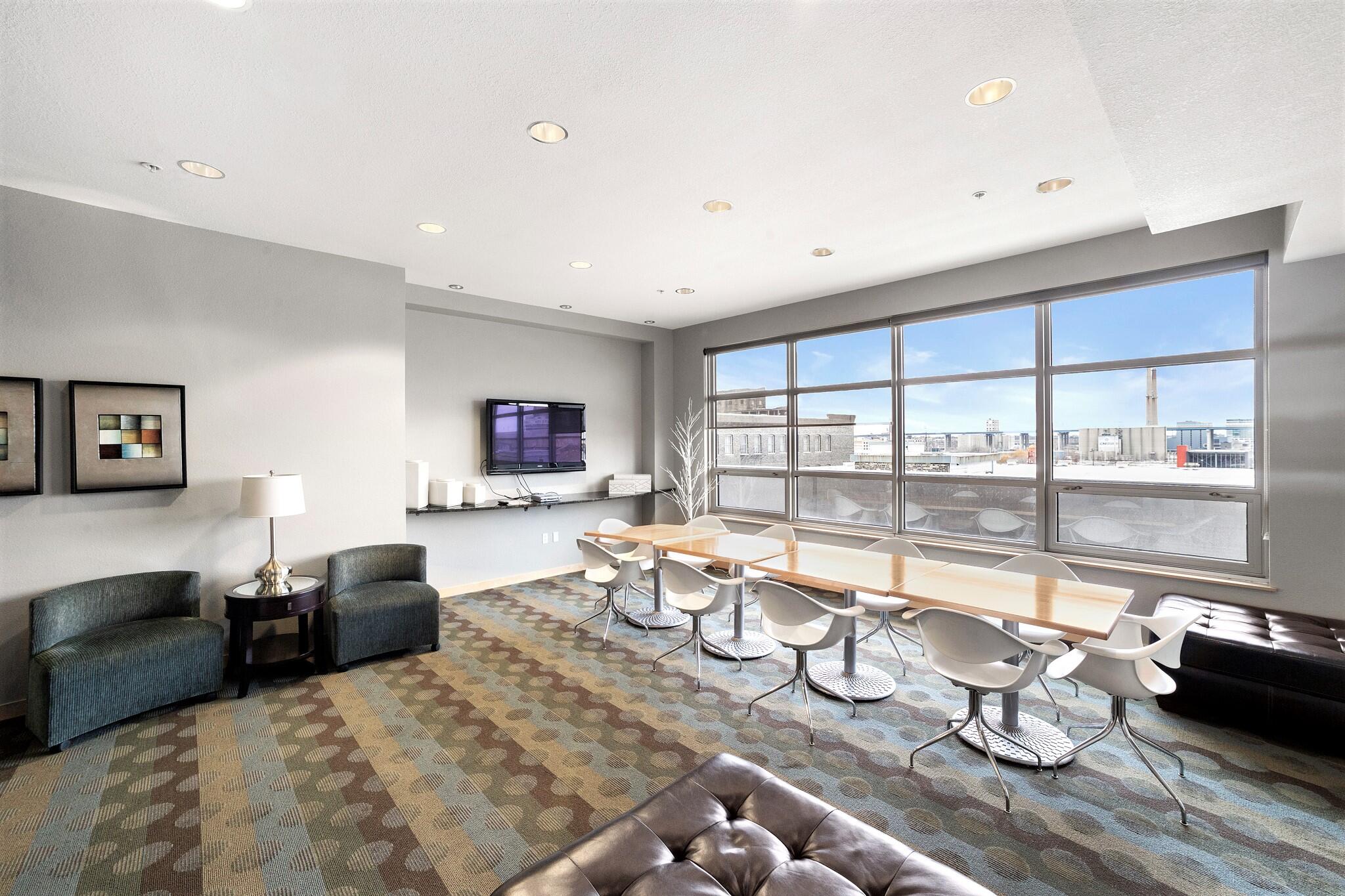 106 West Seeboth Street, Unit 813 Milwaukee, WI 53204 - Photo 41 of 48 The Point - Meeting Room (1)