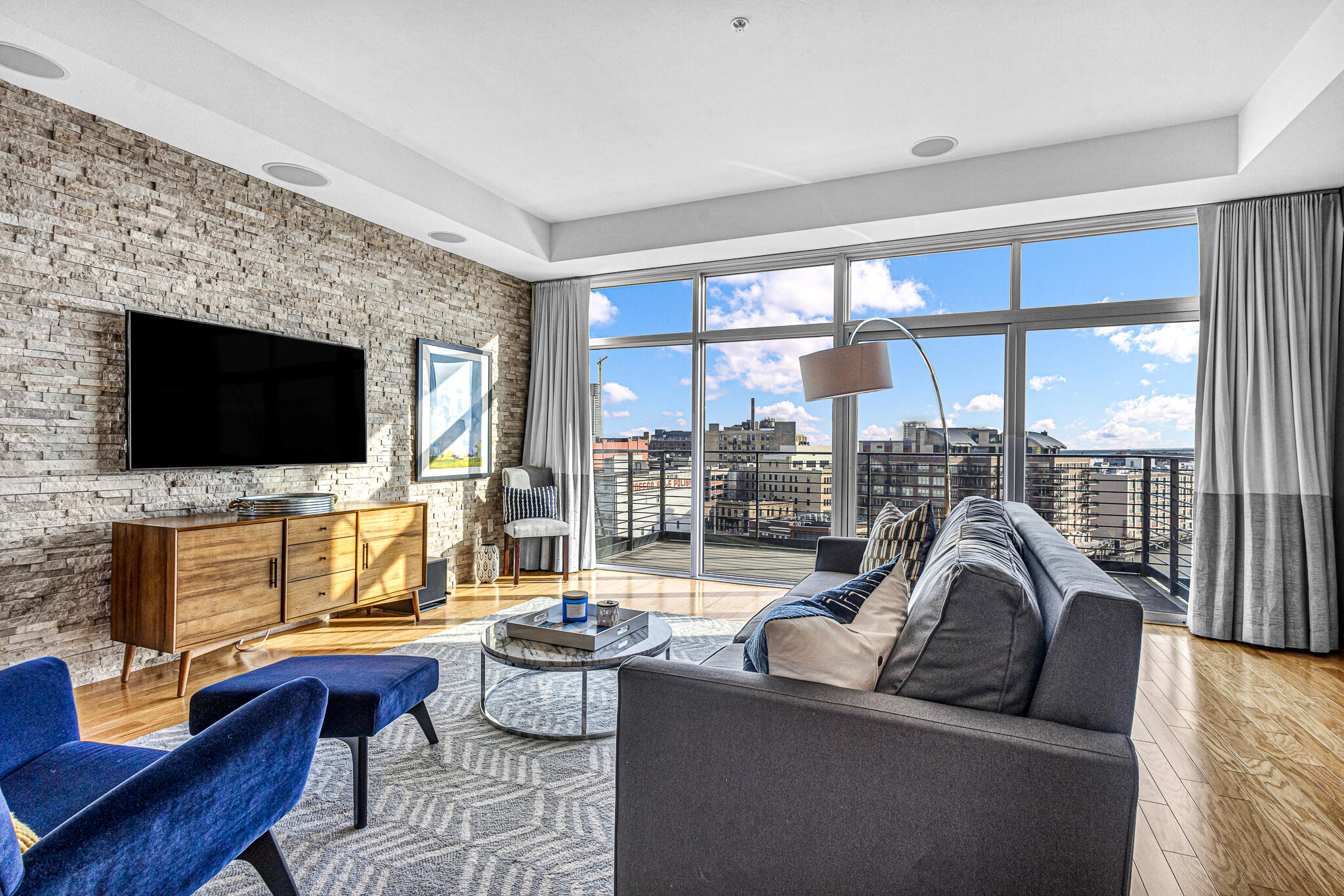 106 West Seeboth Street, Unit 813 Milwaukee, WI 53204 - Photo 9 of 48 Living Room