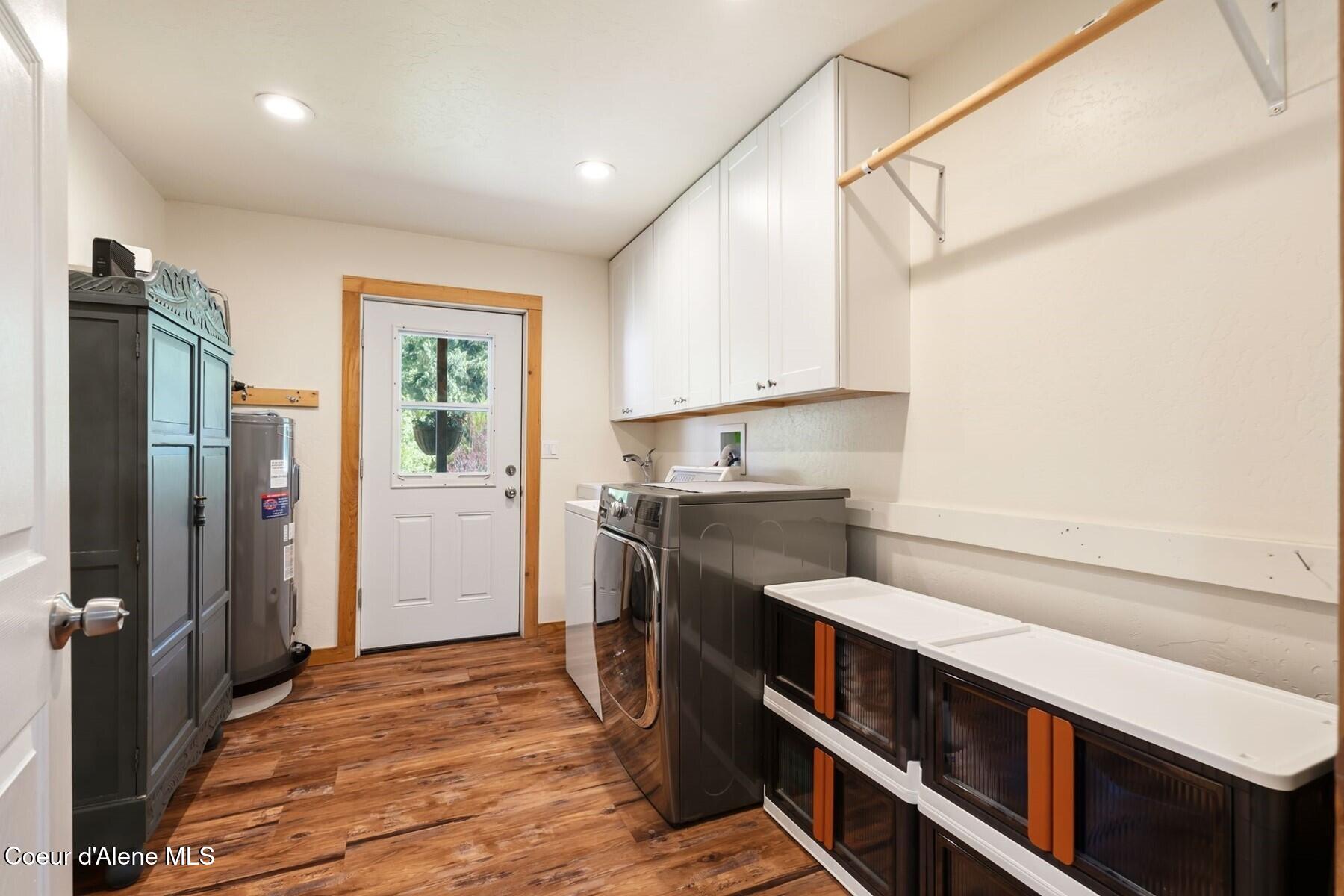 925 Lower Pack River Road Sandpoint, ID 83864 - Photo 35 of 48 Laundry