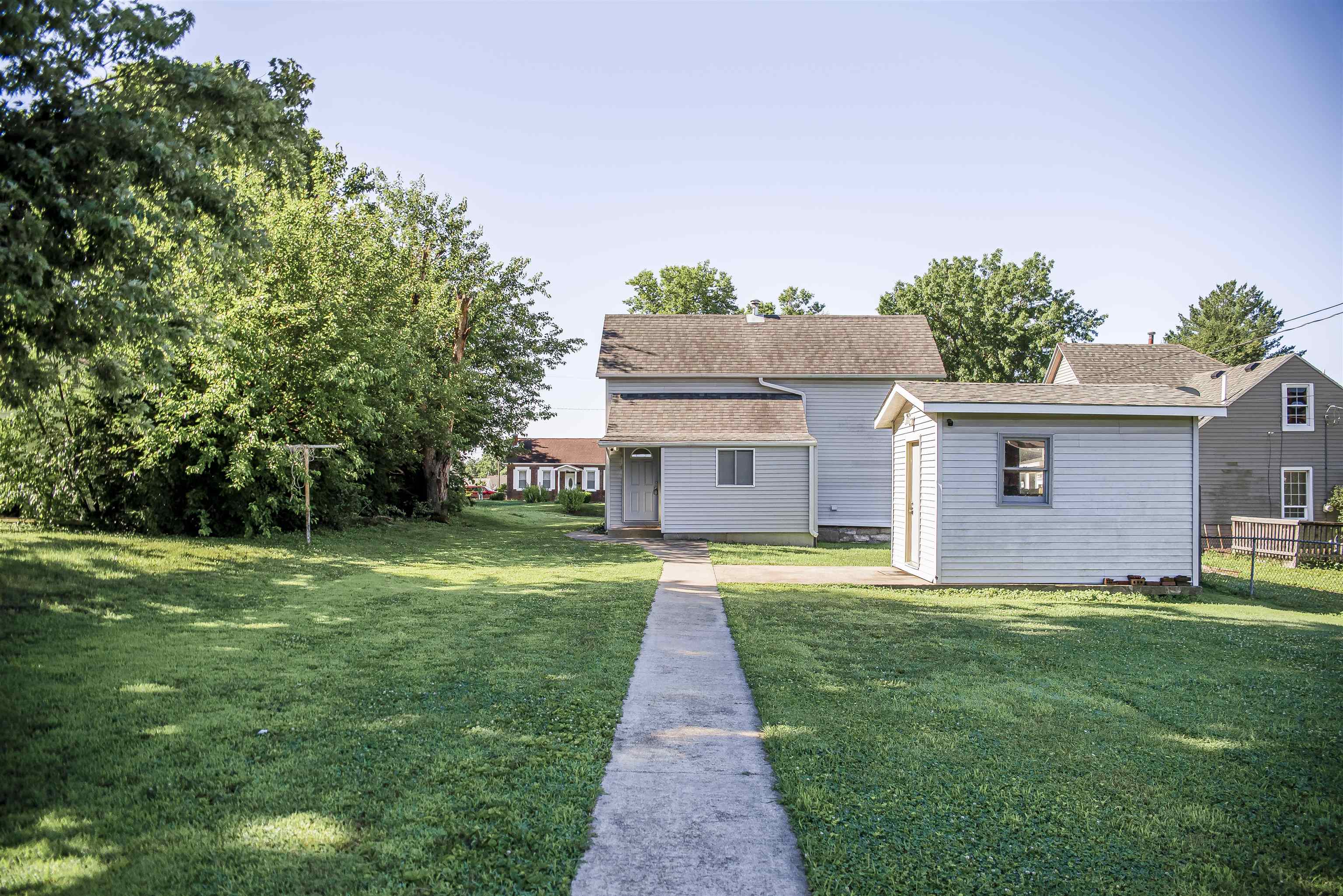2049 Chestnut Street Quincy, IL 62301 - Photo 10 of 11