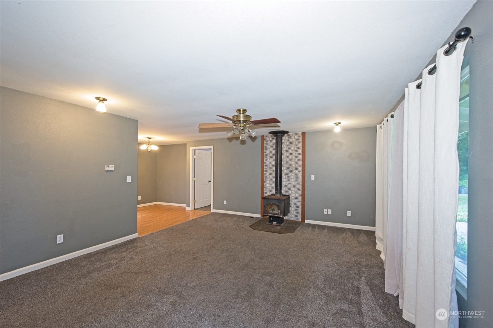 8121 Shoemaker Road Marysville, WA 98271 - Photo 8 of 20 a view of a room with gym equipment