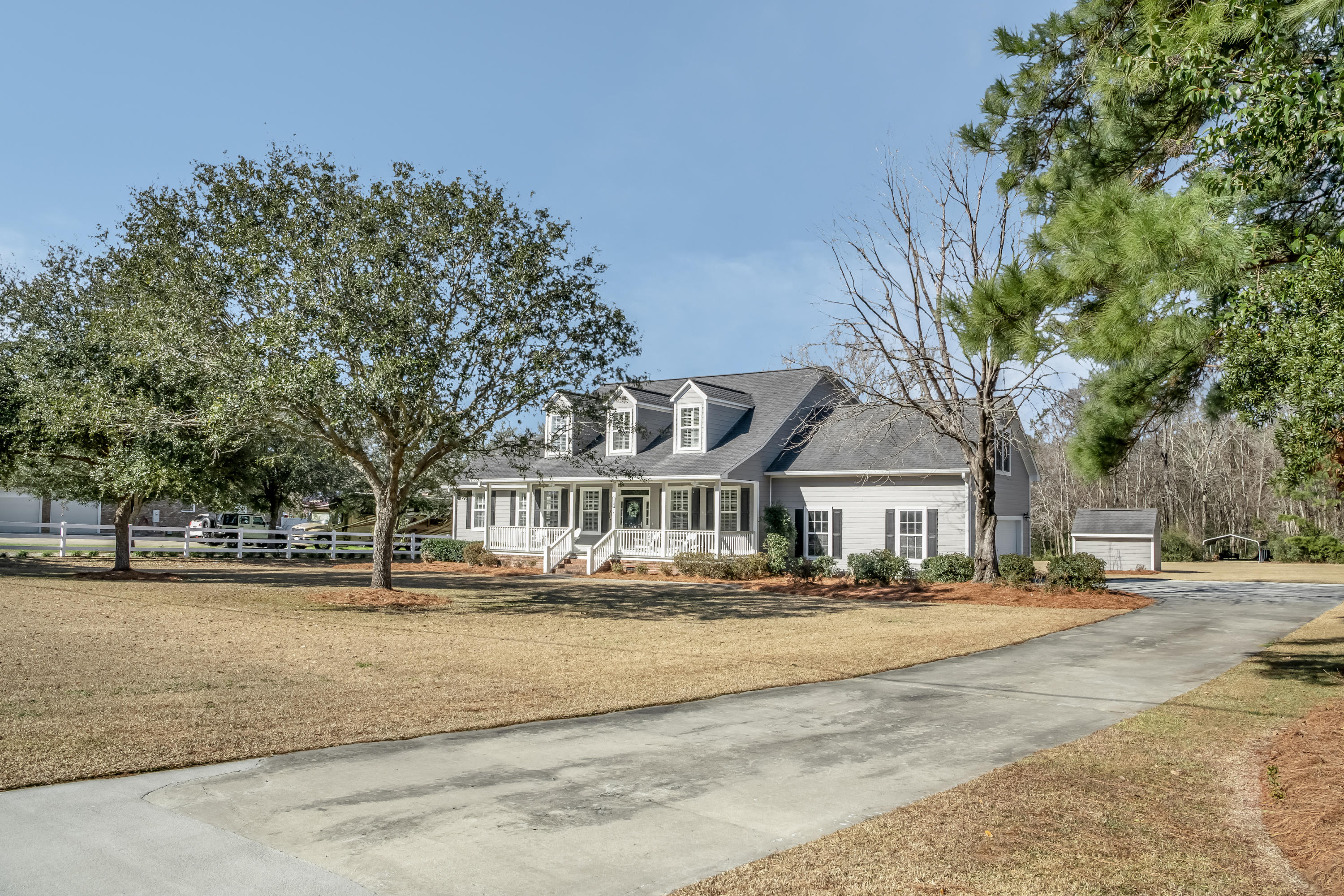 174 Columns Road Summerville, SC 29483 - Photo 2 of 69 174 Columns Rd Summerville SC 29483 fron