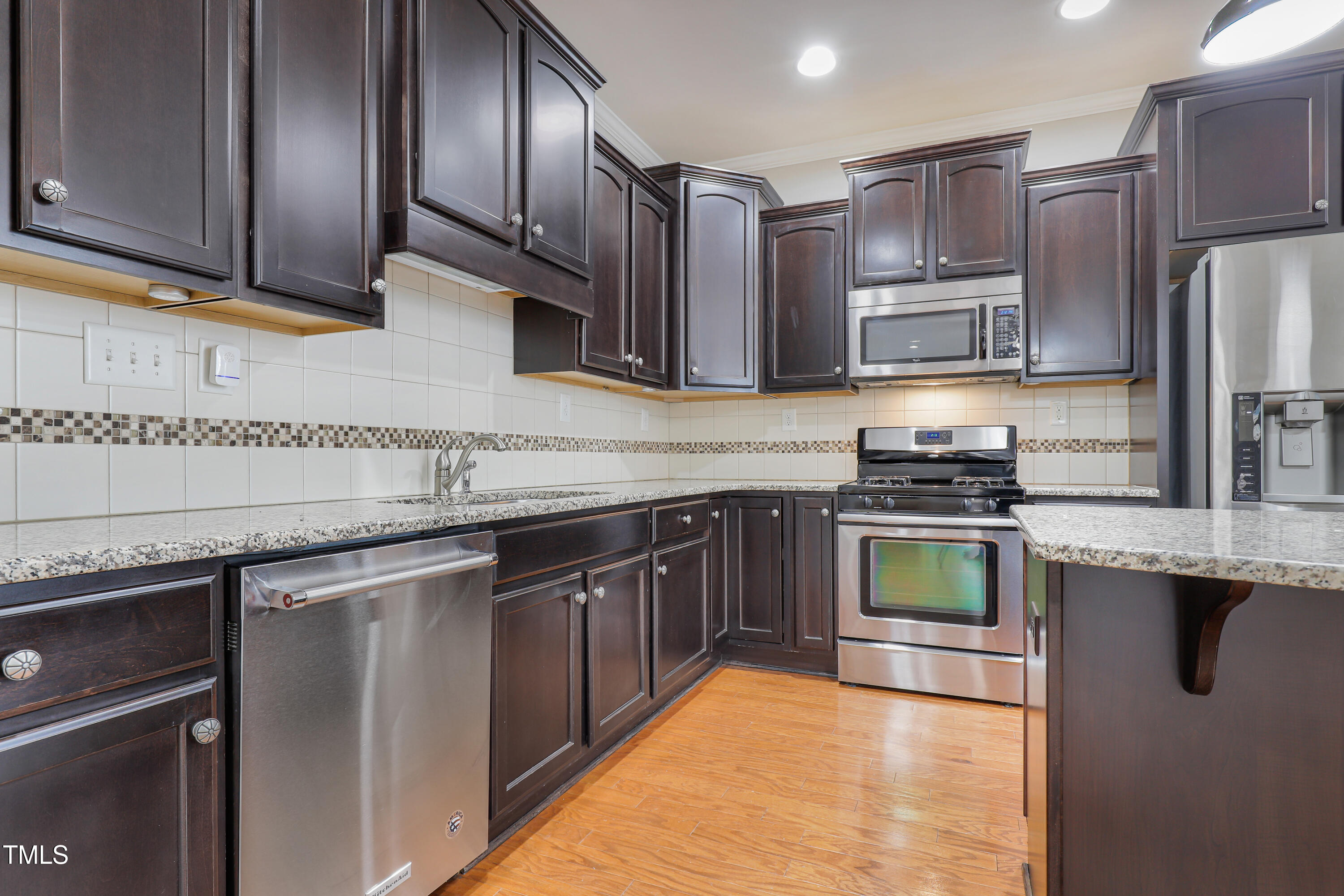 1256 Silver Beach Way Raleigh, NC 27606 - Photo 12 of 38 7
