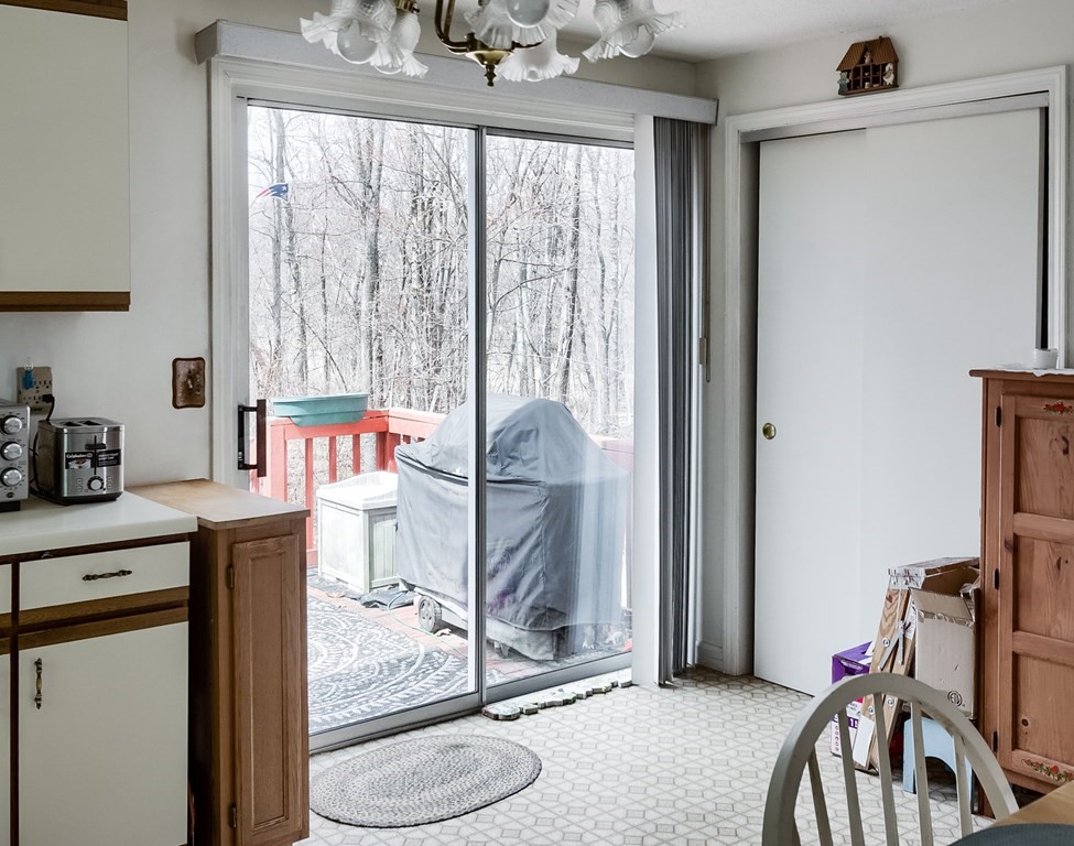 40 Vincent Circle Worcester, MA 01604 - Photo 7 of 14 Gallery Image 7