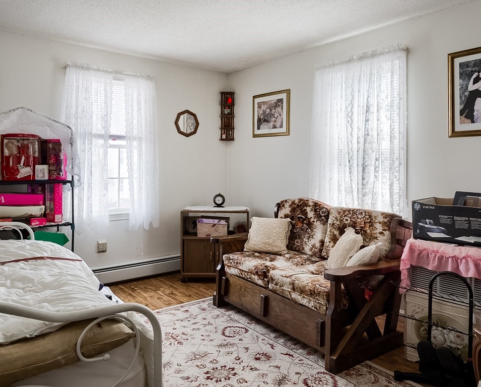 40 Vincent Circle Worcester, MA 01604 - Photo 10 of 14 Gallery Image 10