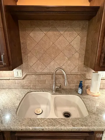 $240,000 | Undisclosed Address, Taft, CA 93268