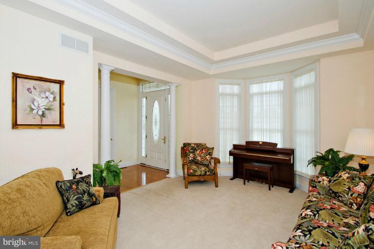 5209 East Joppa Road Perry Hall, MD 21128 - Photo 22 of 30 Living Room