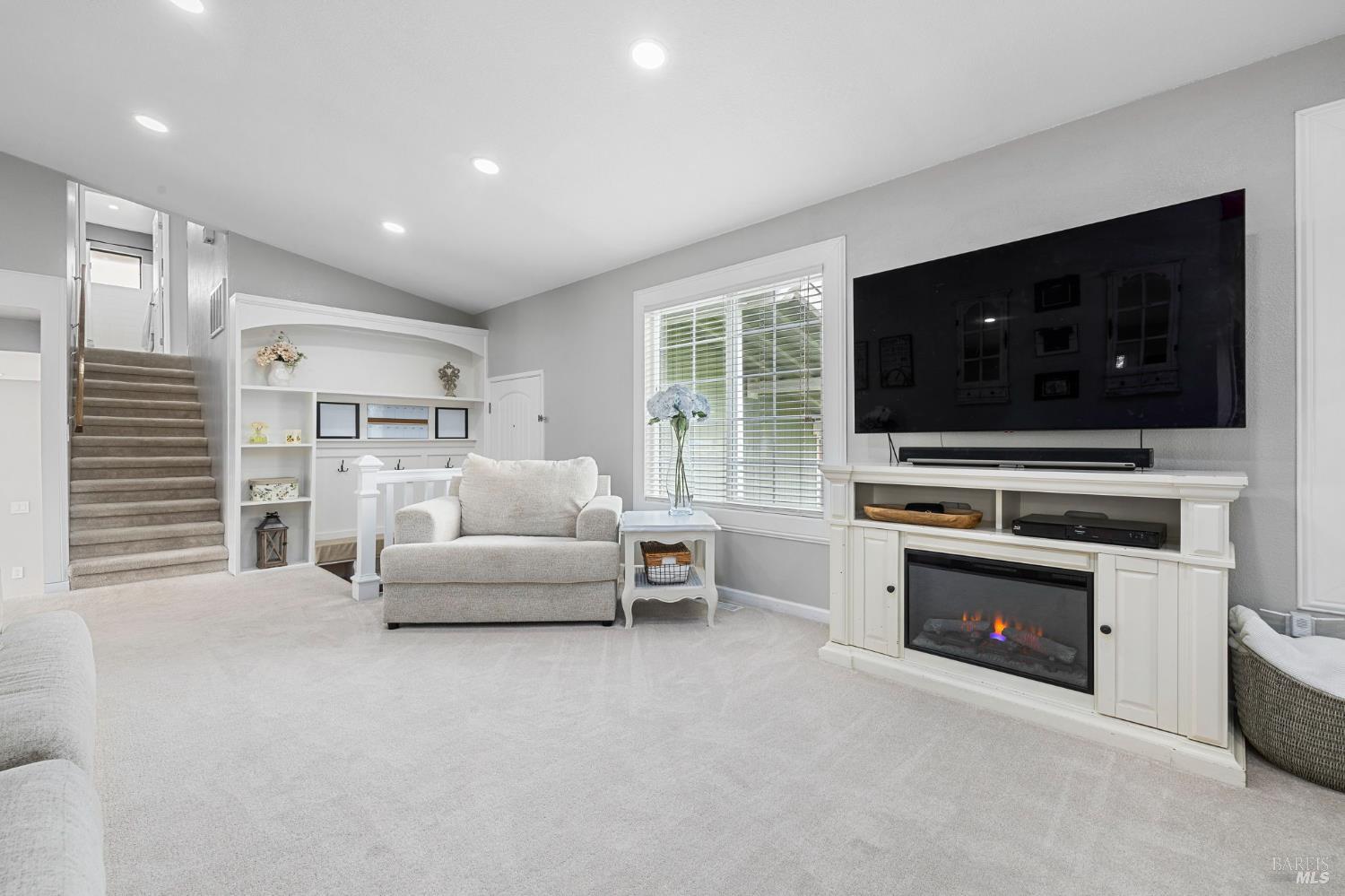 5328 Daniel Drive Rohnert Park, CA 94928 - Photo 6 of 42 a living room with furniture and a flat screen tv