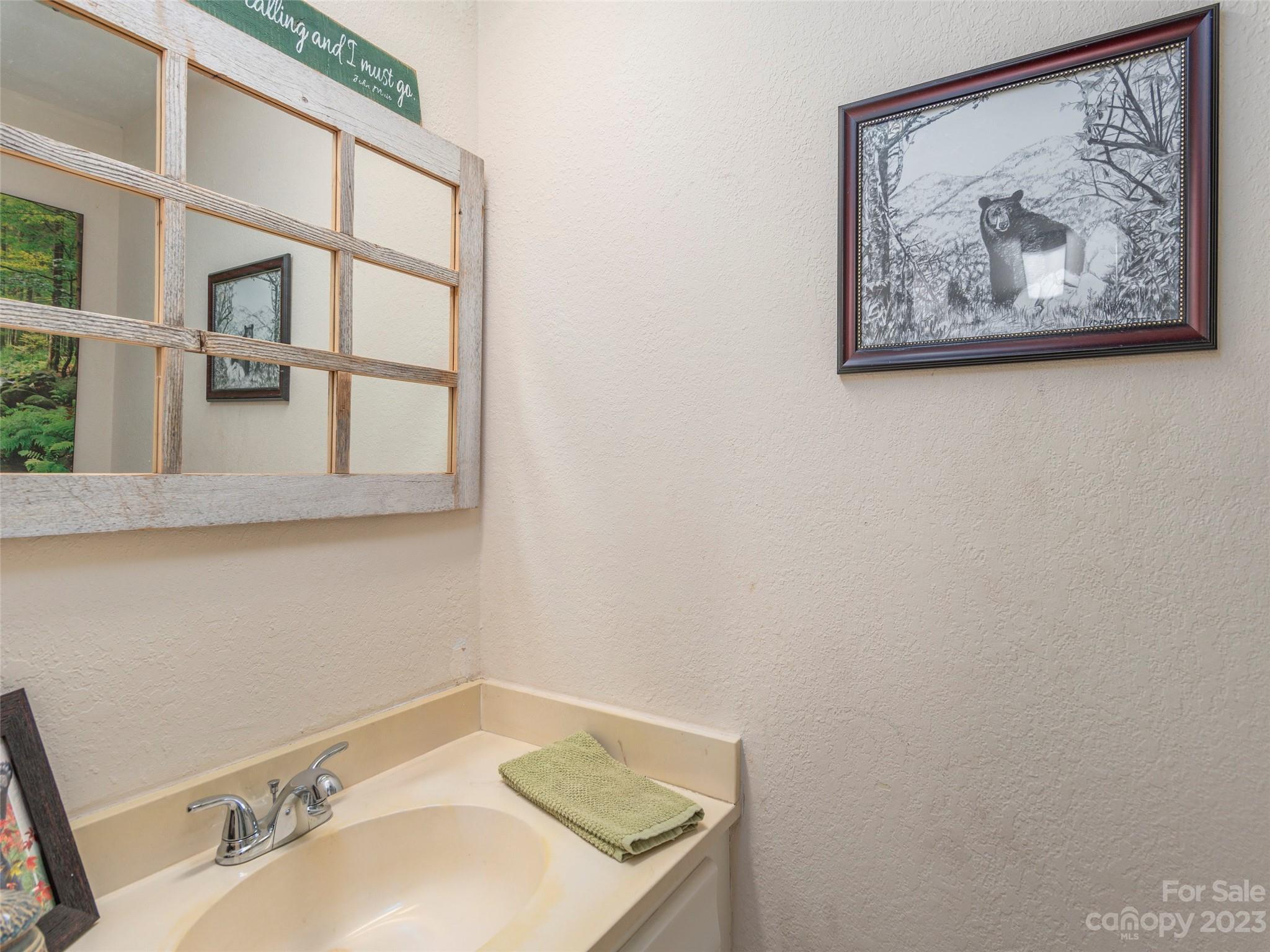 70 Ninevah Road Waynesville, NC 28786 - Photo 9 of 19 Gallery Image 9