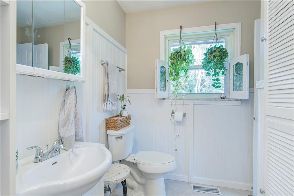 829 Coach Road Indianapolis, IN 46227 - Photo 17 of 28 Gallery Image 17