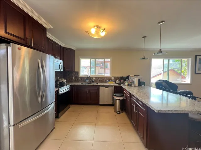 $1,250,000 | 98-163 Kaulike Drive, Pearl City, HI 96782