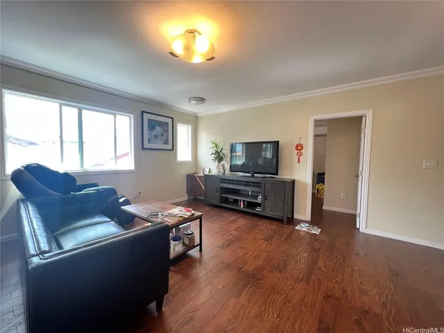 $1,250,000 | 98-163 Kaulike Drive, Pearl City, HI 96782