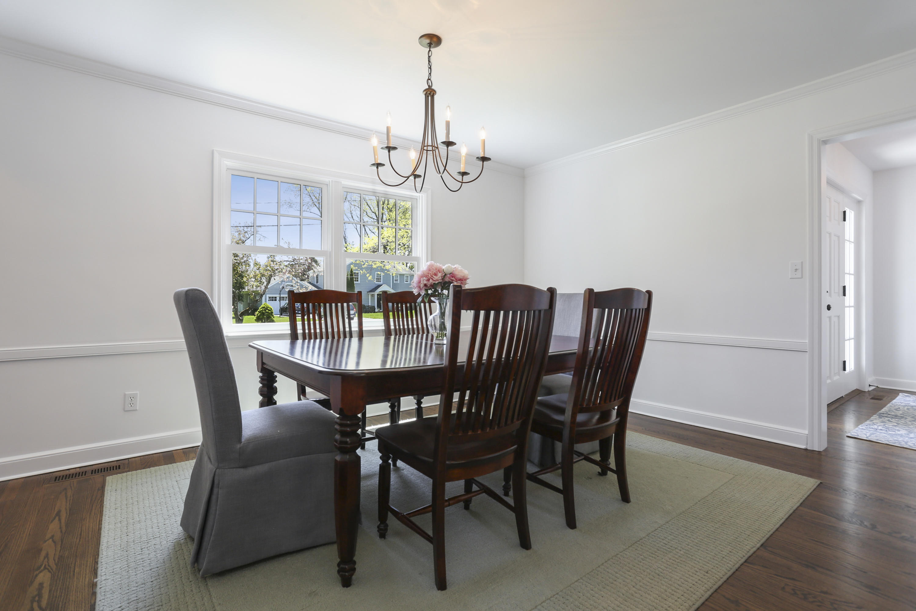 27 Brooks Road New Canaan, CT 06840 - Photo 13 of 40 012-photo-dining-room-8286135