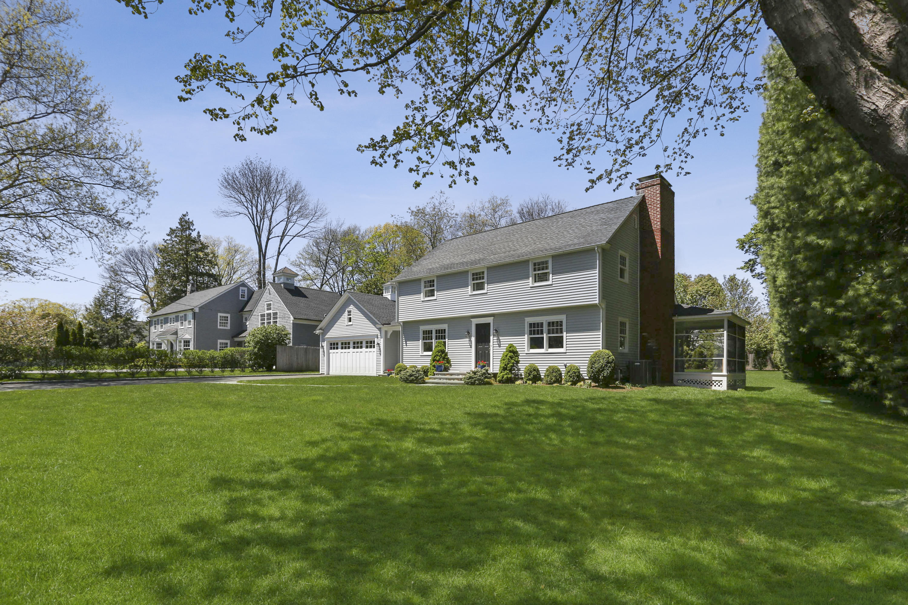 27 Brooks Road New Canaan, CT 06840 - Photo 2 of 40 001-photo-front-view-8286149