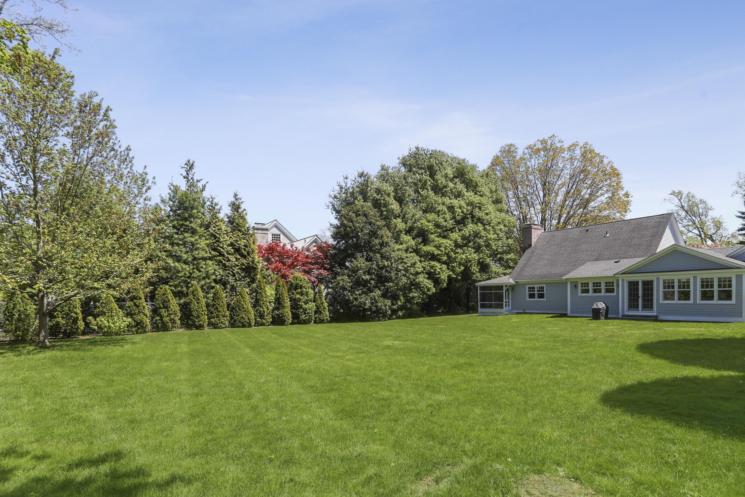 27 Brooks Road New Canaan, CT 06840 - Photo 39 of 40 040-photo-rear-view-8286157