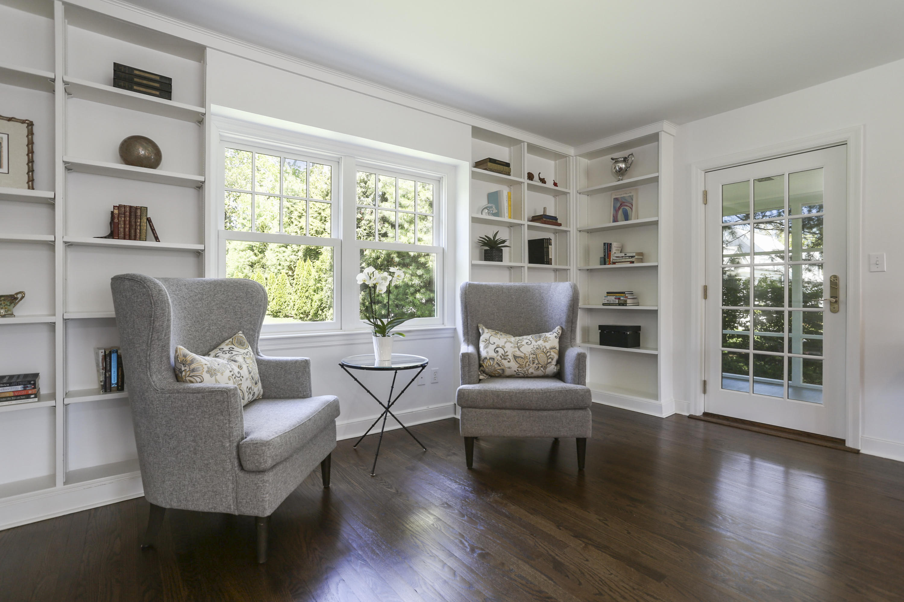 27 Brooks Road New Canaan, CT 06840 - Photo 8 of 40 007-photo-living-room-8286128